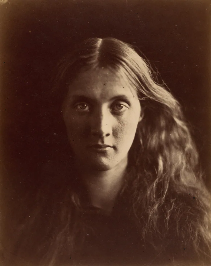 Julia Jackson: albumen print by Julia Margaret Cameron, 1867.