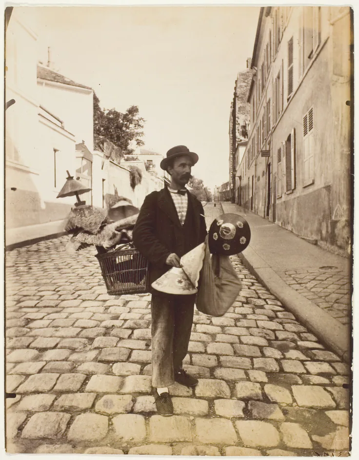 Marchand abat-jours: albumen print by Jean-Eugène-Auguste Atget, 1899/1900.